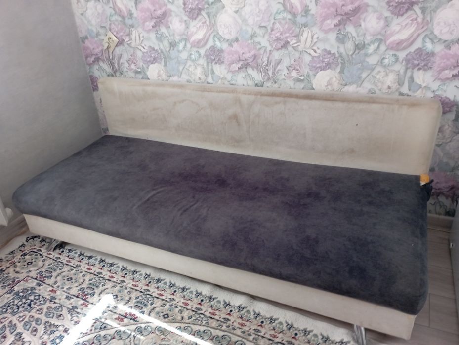 Диван для гостинной,зала