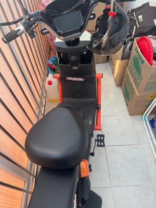 продою электровелосипед