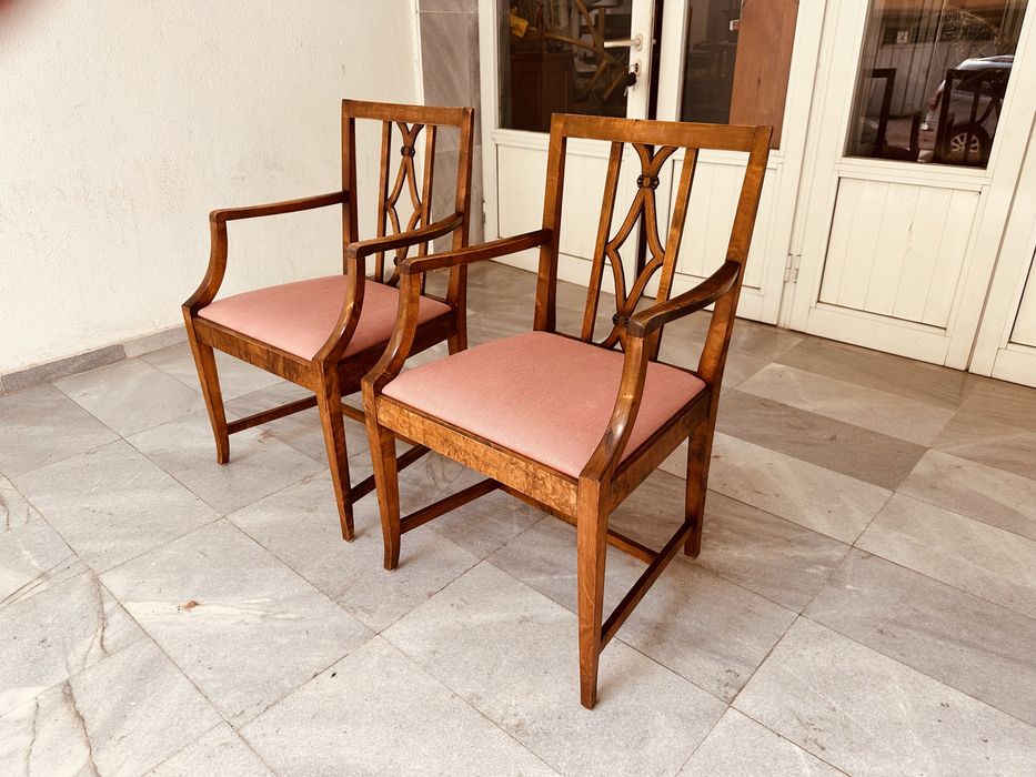 Елегантни арт деко кресла с характер – винтидж стил и масивна изработка