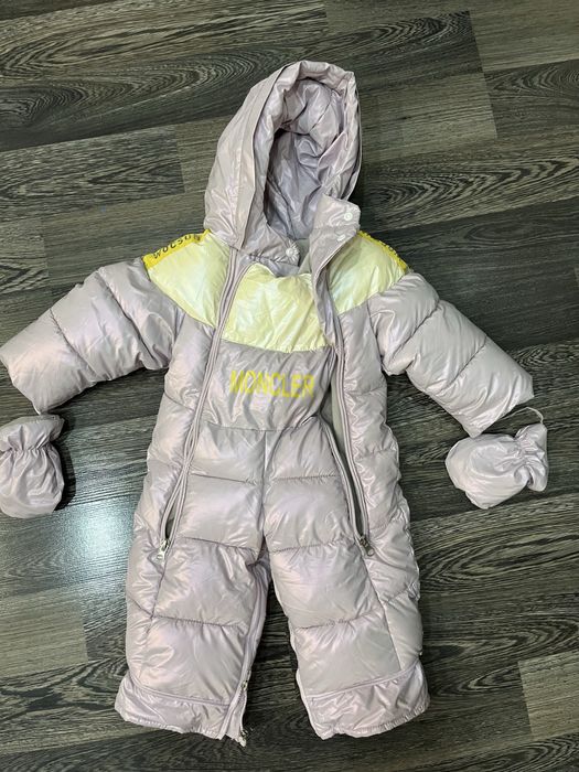 Продам 4 комбинезона