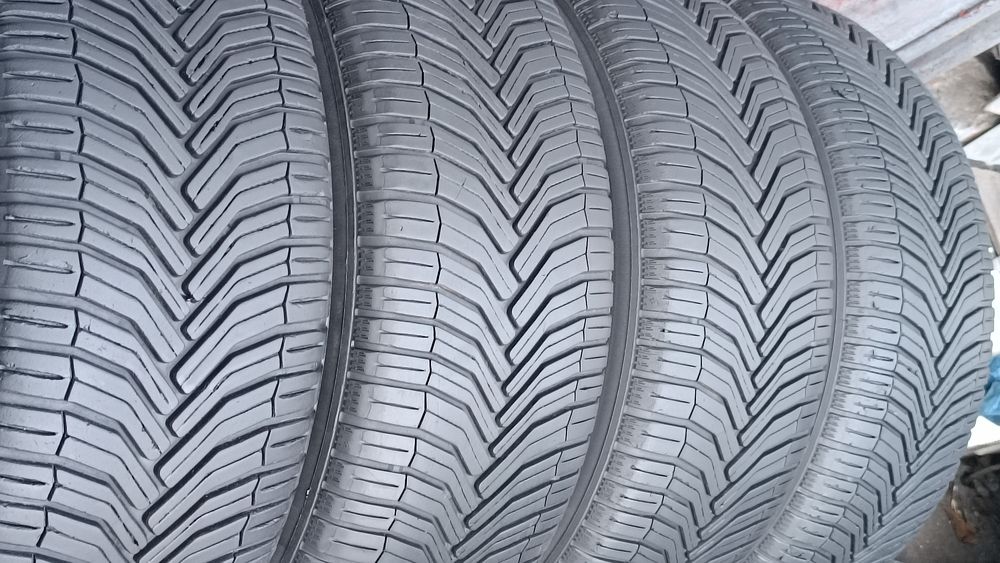 225/55/16 Michelin