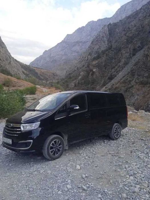 Поездки по городу. Поездки в горы и другие города Узбекистана