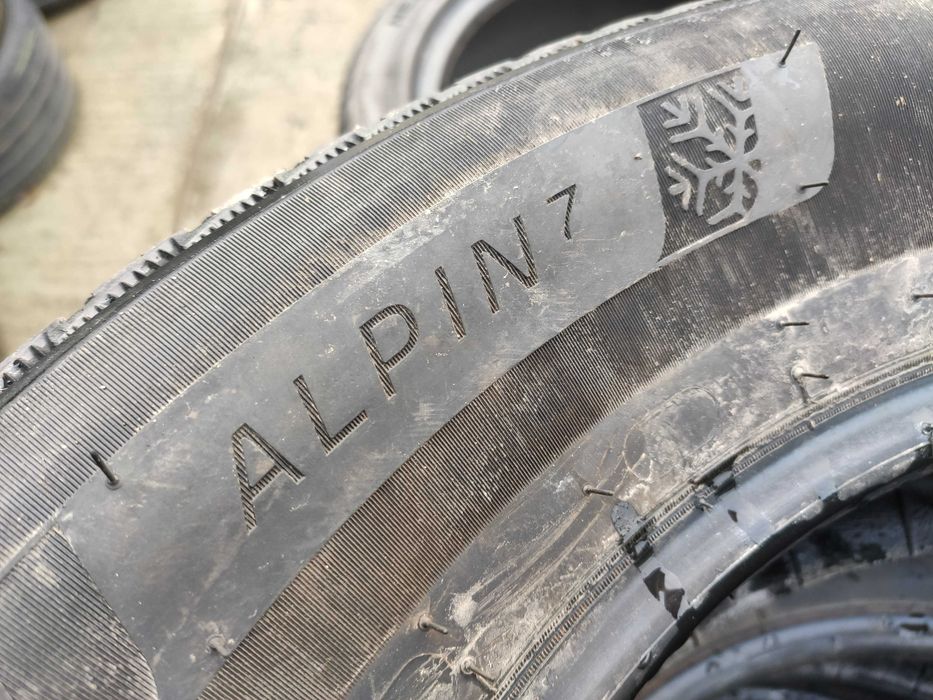 4бр Зимни гуми 215 65 16 - Michelin - DOT 2024 -