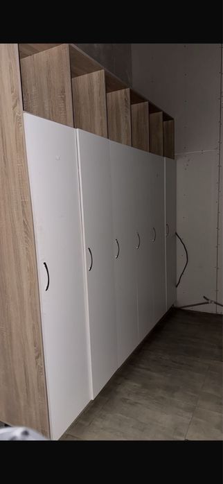 Столы, шкаф для стафа