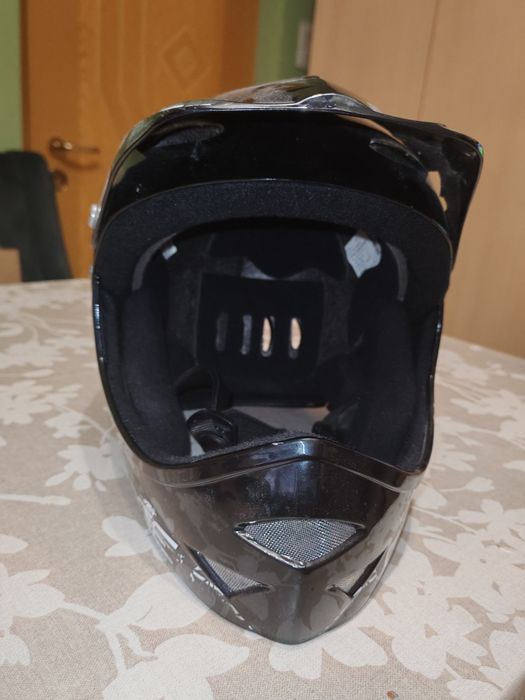 Casca full face pentru bicicletă