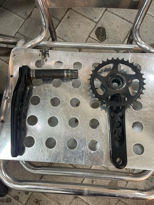 Курбели Race Face Affect