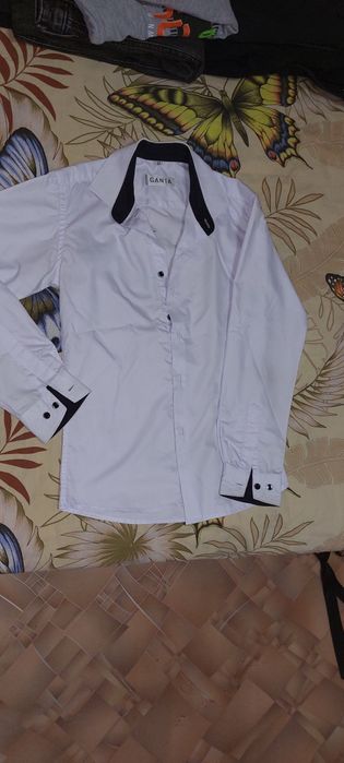 Продам школьную одежду