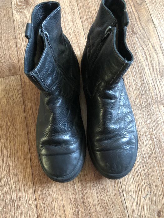 Продаю мужскую обувь