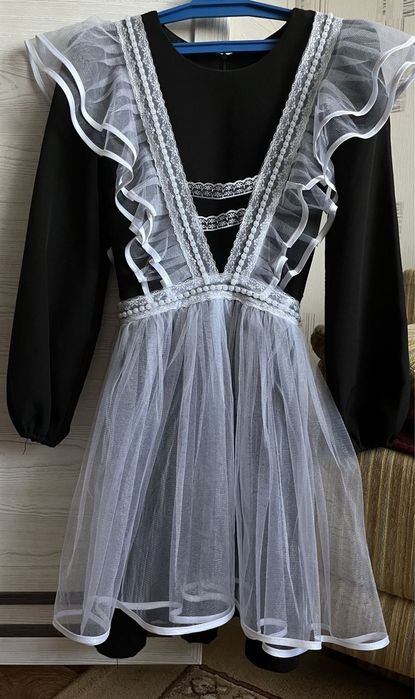 Продам фартук школьный