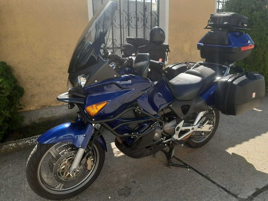 Vand Honda XL1000V Varadero 2004 / 88.000 km /  3500 euro