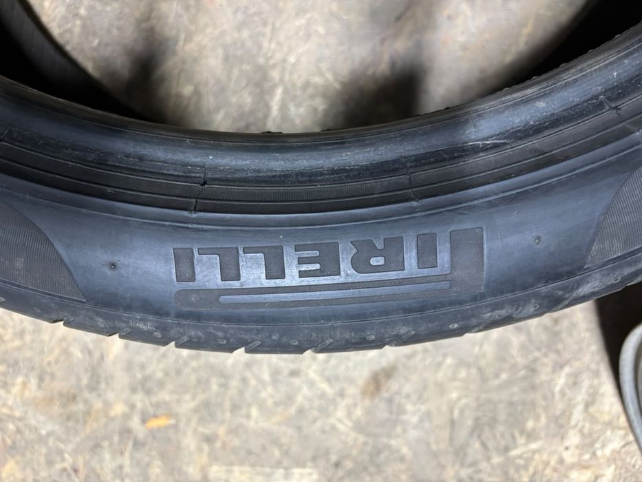 Шины летные 255/40/21