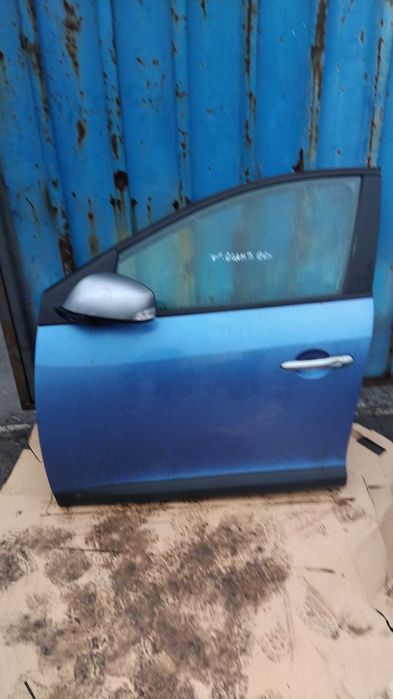 Usa stanga fata Renault Megane 3 an 2010