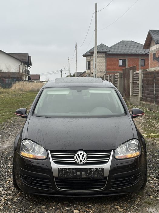 Volkswagen Golf 5 1.9 TDI 2008 R Line Trapa BiXenon Navi - Impecabil
