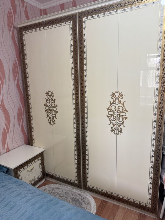 Спальный гарнитур