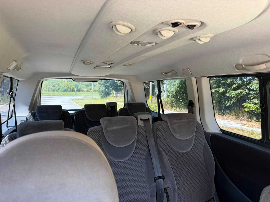 Închiriez Microbuz 8 Locuri/ Rent a VAN/ Inchiriere duba