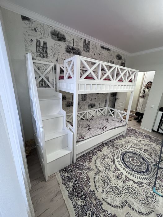 Двухъярусная кровать