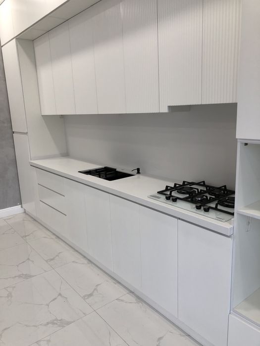 Столешницы из искусственного и натурального камня для кухни и ванны