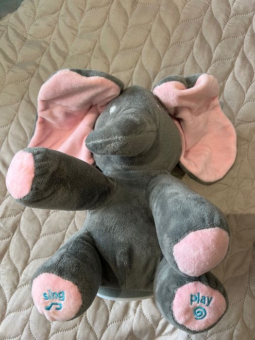 Музикална плюшена играчка – сив слон