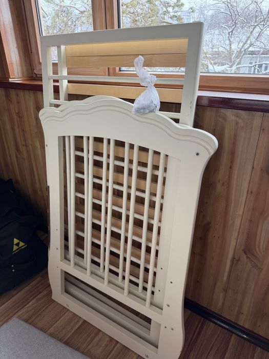 Детская кроватка-манеж