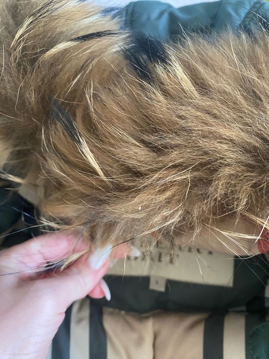 Продам куртку на девочку