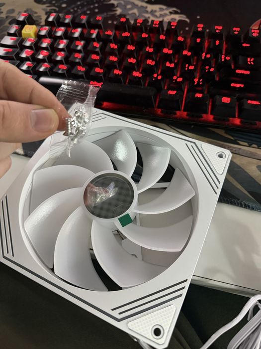 Кулер белый argb на 140мм