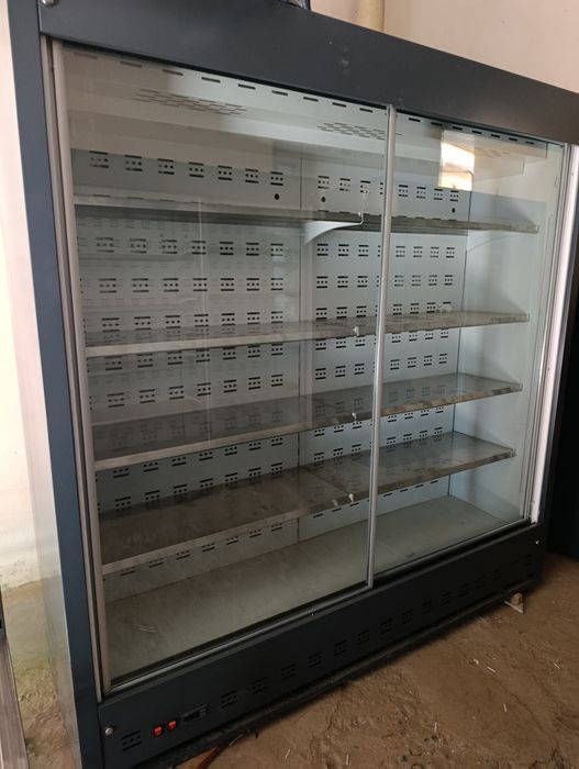 Vitrina xolodelniklar