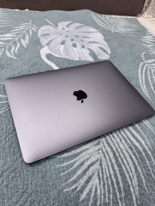 Macbook air m1 8/256