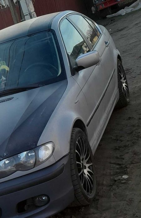 Vand jante 225/45/17 cu cauciucuri de iarna