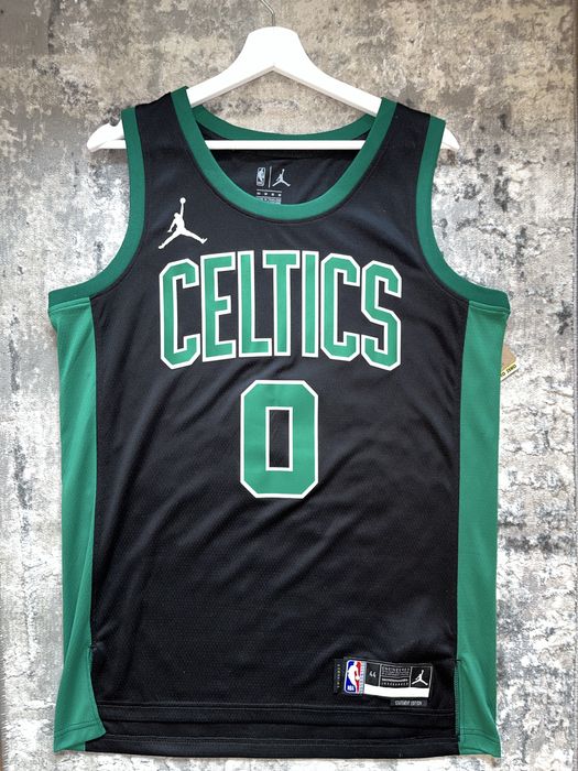 Maiou baschet - Celtics / Tatum 0