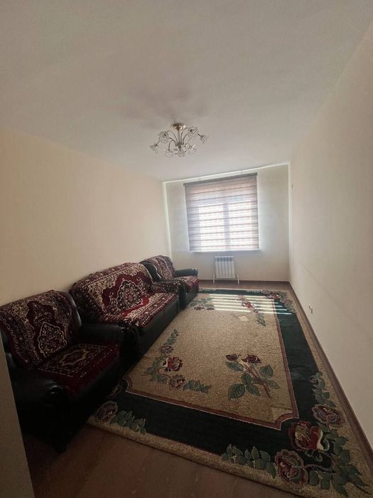 Sotiladi srochni 3 xona