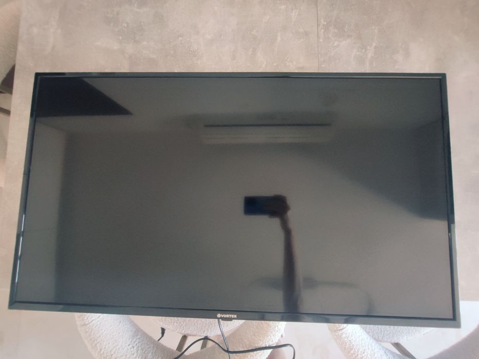 TV Smart Led  Vortex 101 cm
