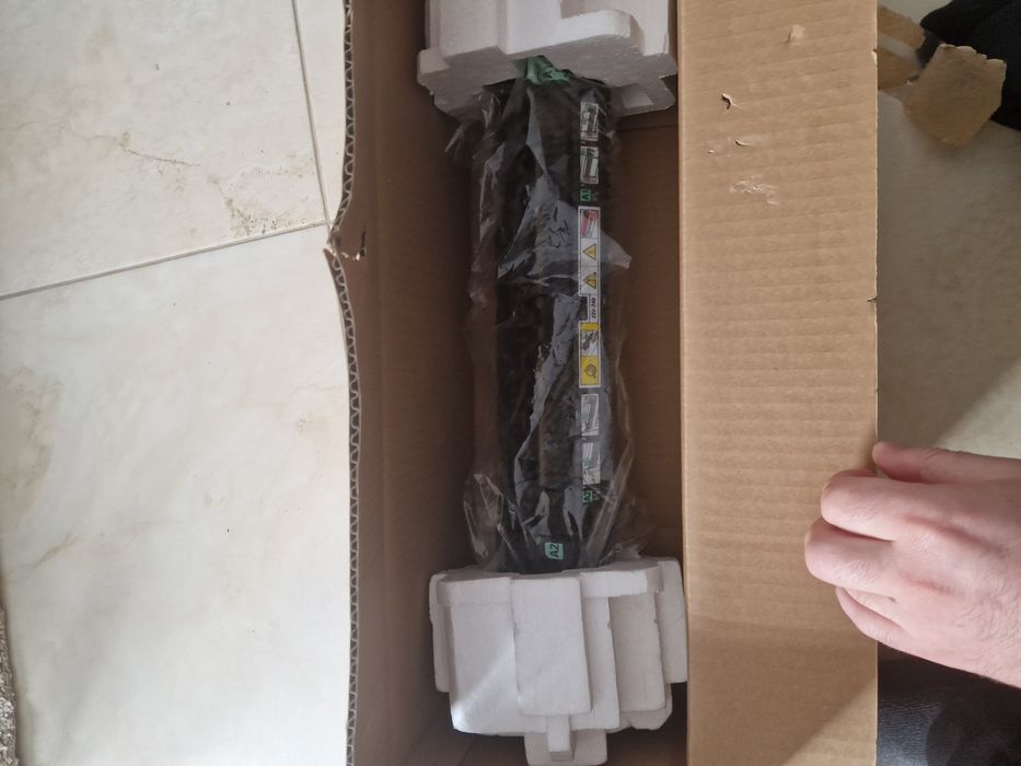 Vând carțus xerox nou!