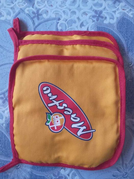 Прихватки  размером  15х15 см