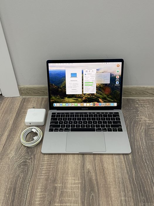 Apple MacBook Pro 13 2019 TouchBar 8/256ГБ SSD ноутбук макбук про