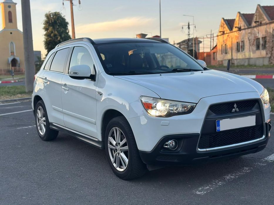 MITSUBISHI ASX 2011