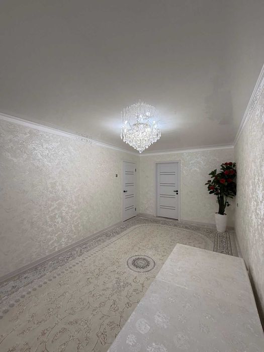 продается 2 ком квартира район Зиг заг