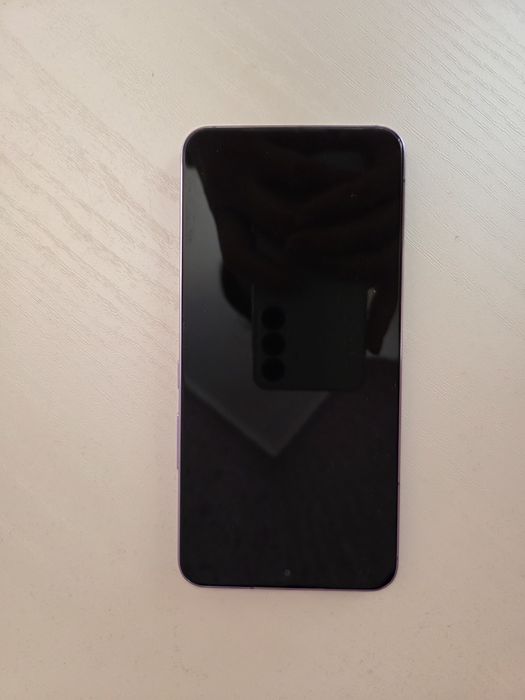 Samsung S22 в отл состоянии