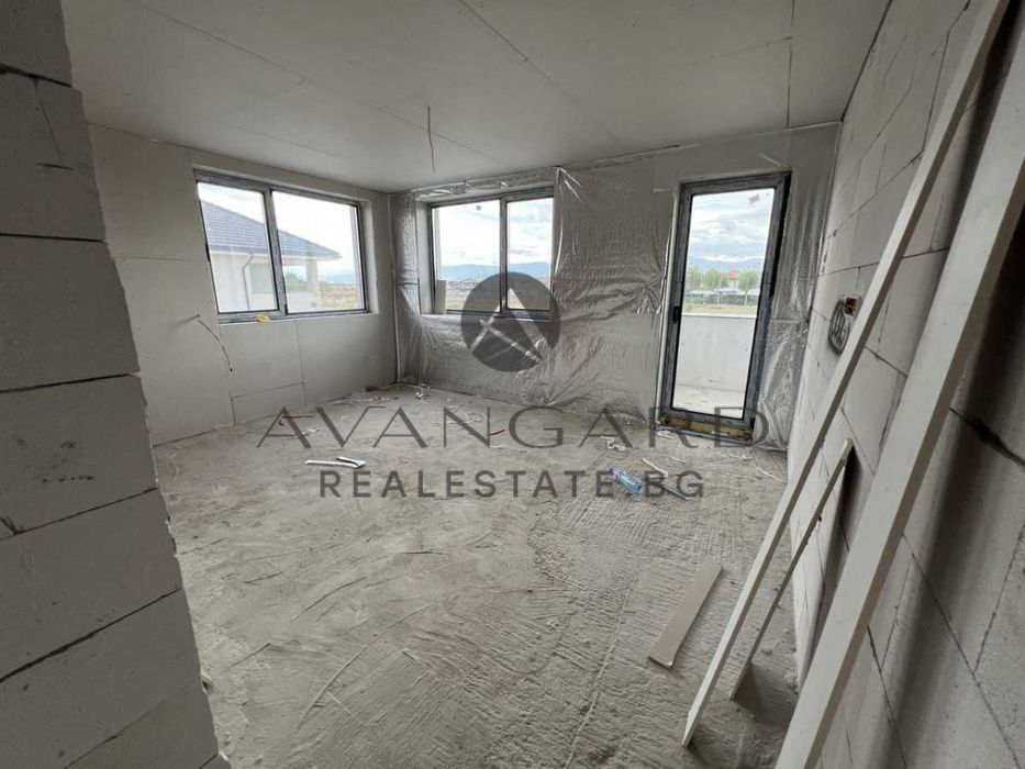 Продава се Къща в с. Радиново, Област Пловдив - 600 кв.м за 975 €/кв.м - Снимка #8