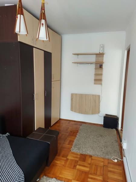 Inchiriez apartament Câmpina
