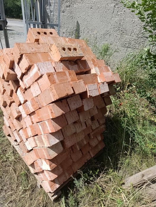 Кирпич _ красный