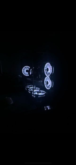 Игровой ПК (i7-13700F / RTX 4070 Super / 32 ГБ DDR5)