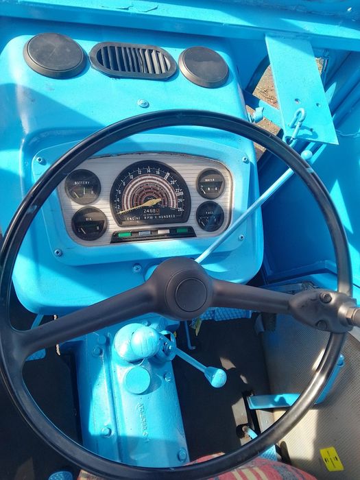 Vand sau schimb cu vaci ,vitei ,