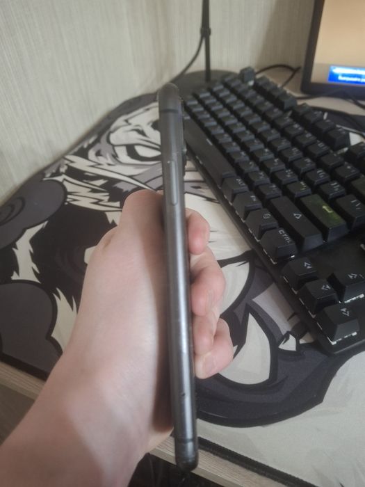 Iphone 11 продам срочно