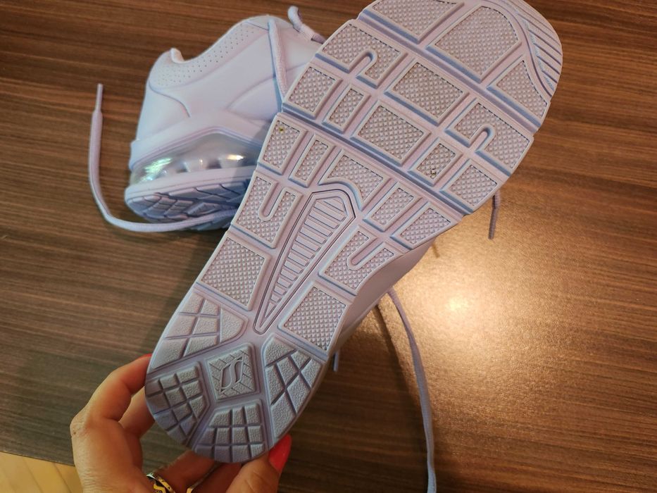 SKETCHERS  нови в лилаво