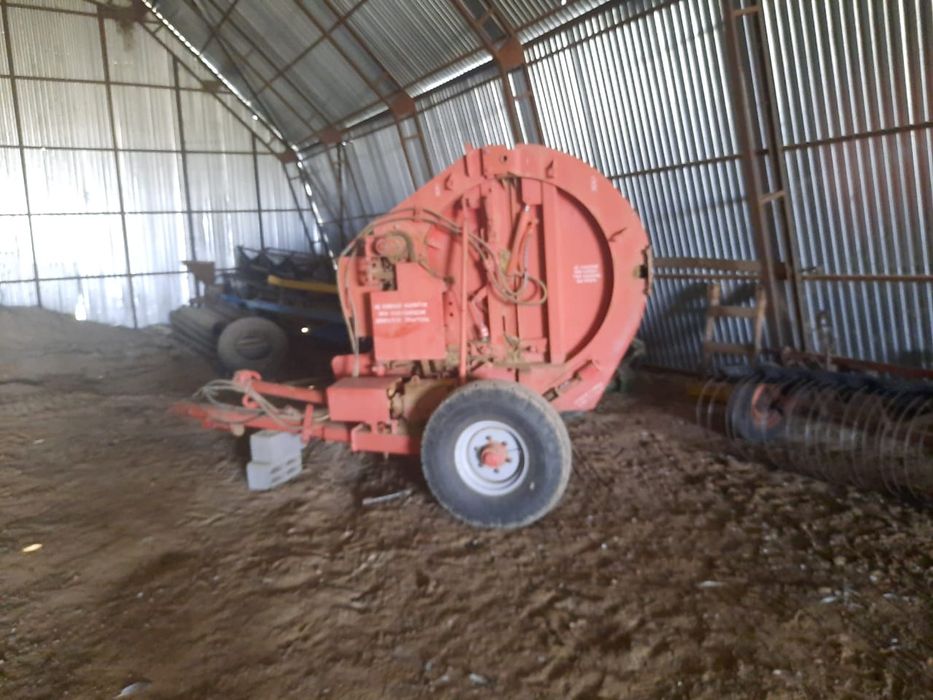 Трактор стагомет пресоподборщик