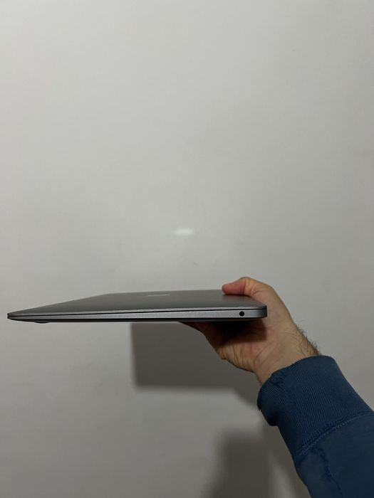 Macbook M1 8GB 256 GB full