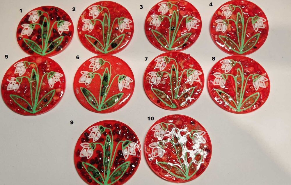 Brose martisor cu pietre semipretioase in rasina