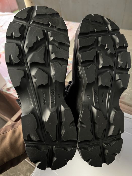 Vand bocanci Uvex marimea 42