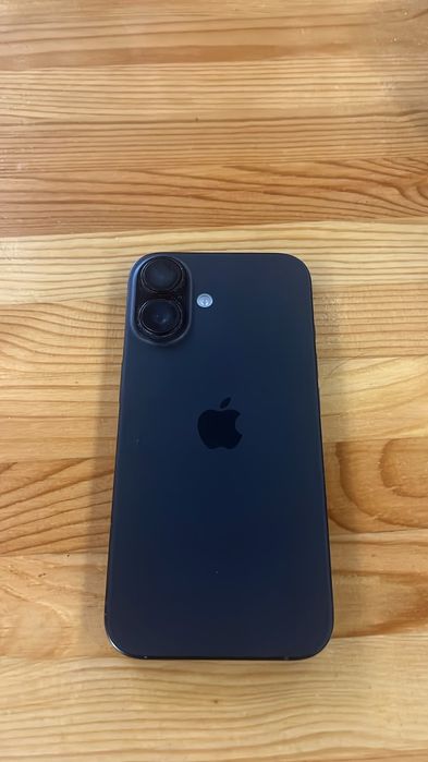 Iphone 16  хорошие состояние