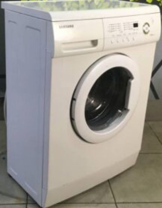 Srochna Samsung kir yuvish mashinasi sotiladi